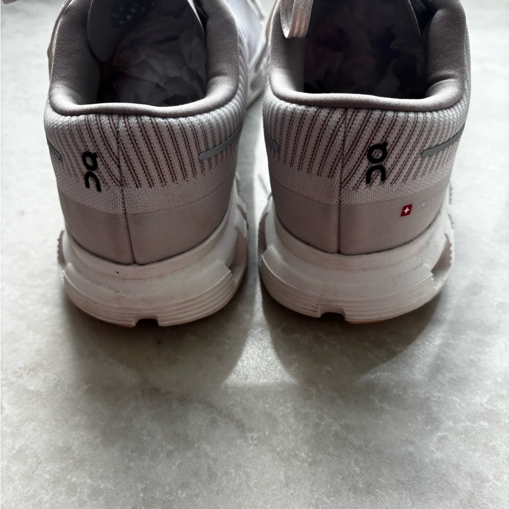 On Cloud 6 Push Running Women's Sneakers Pearl/Sandstone Size 9 - Picture 4 of 4